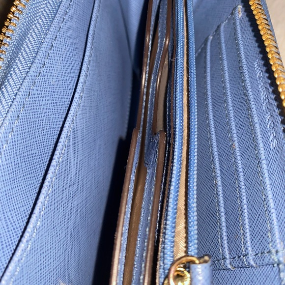 Michael Kors Jet Set Travel Light Blue Wallet - Picture 5 of 5